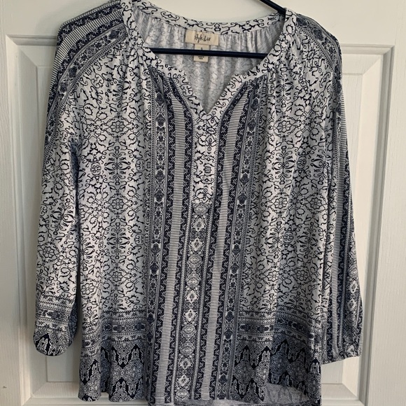 Style & Co. Tops - Style & Co. Women's Navy MB and White Patterned Blouse